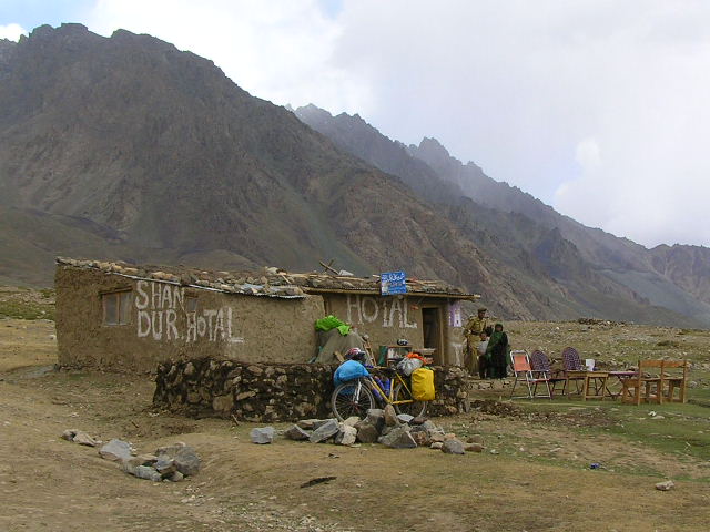 Food Stop on the Shandoor